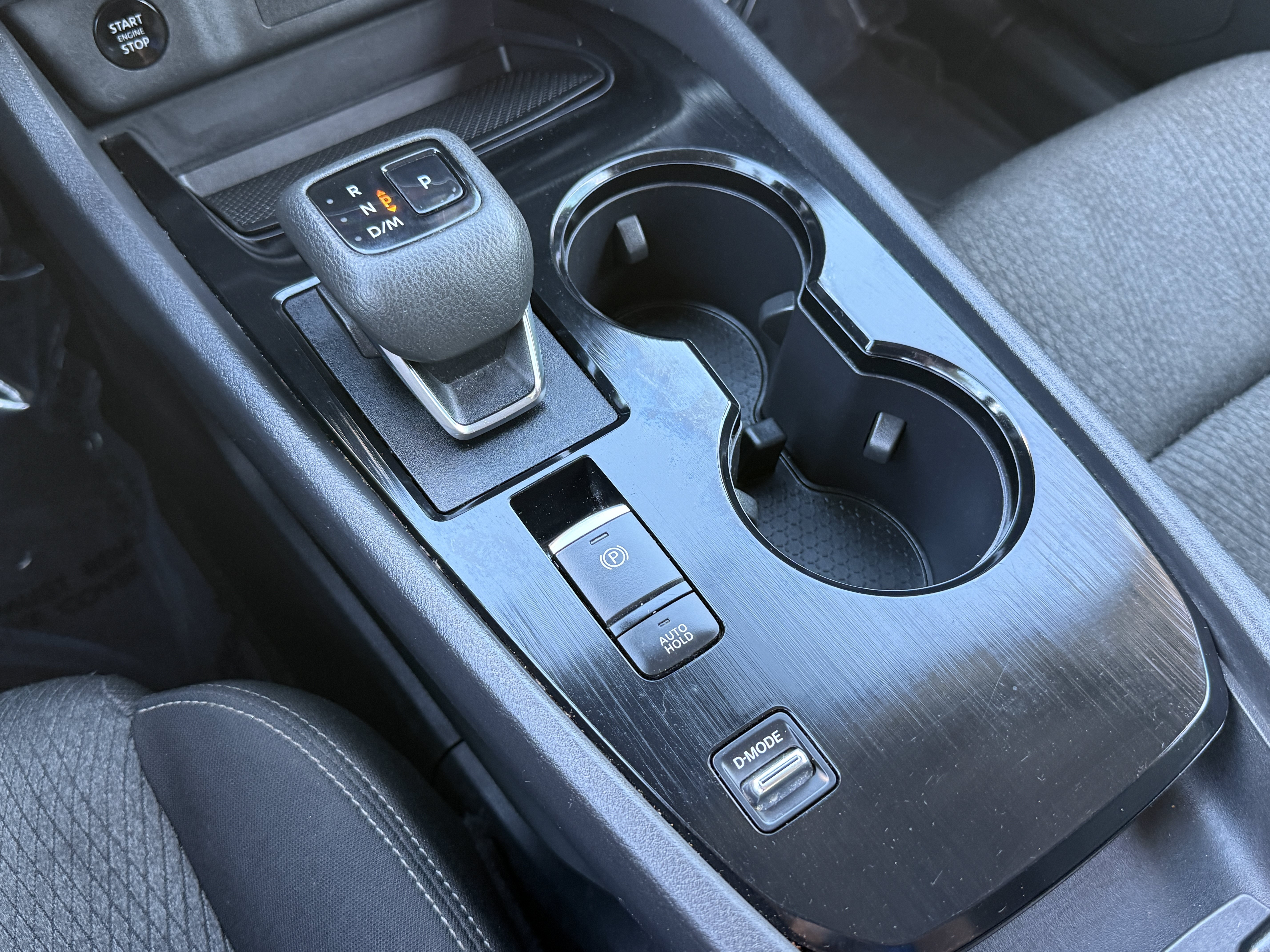 Used 2024 Nissan Rogue SV FWD image 26