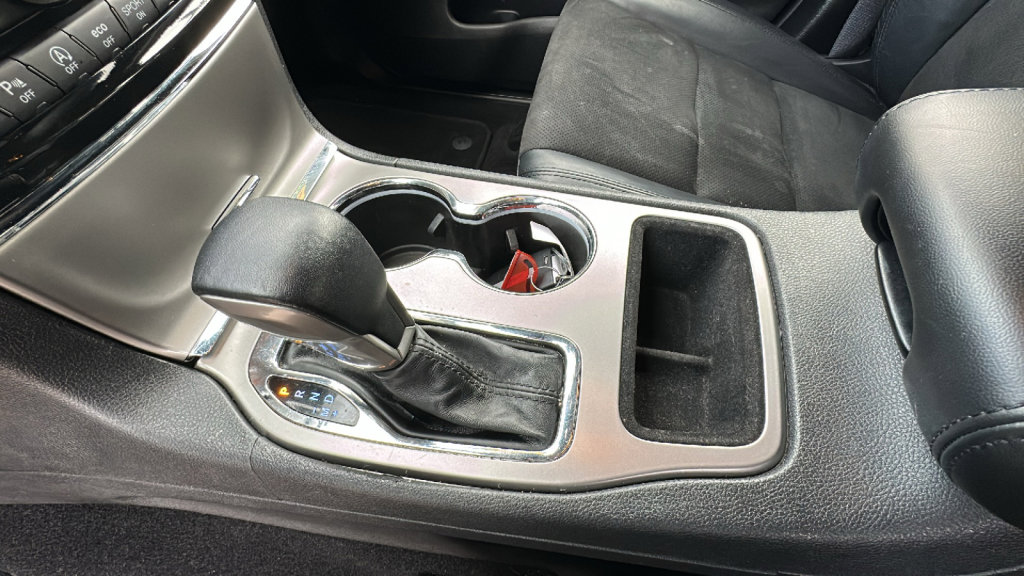 Used 2021 Jeep Grand Cherokee Laredo X image 13