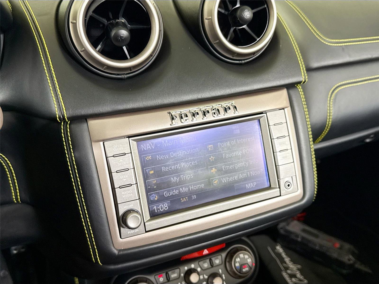 Used 2014 Ferrari California image 19