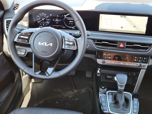 Certified 2026 Kia Seltos EX w/ EX Sunroof Package image 28