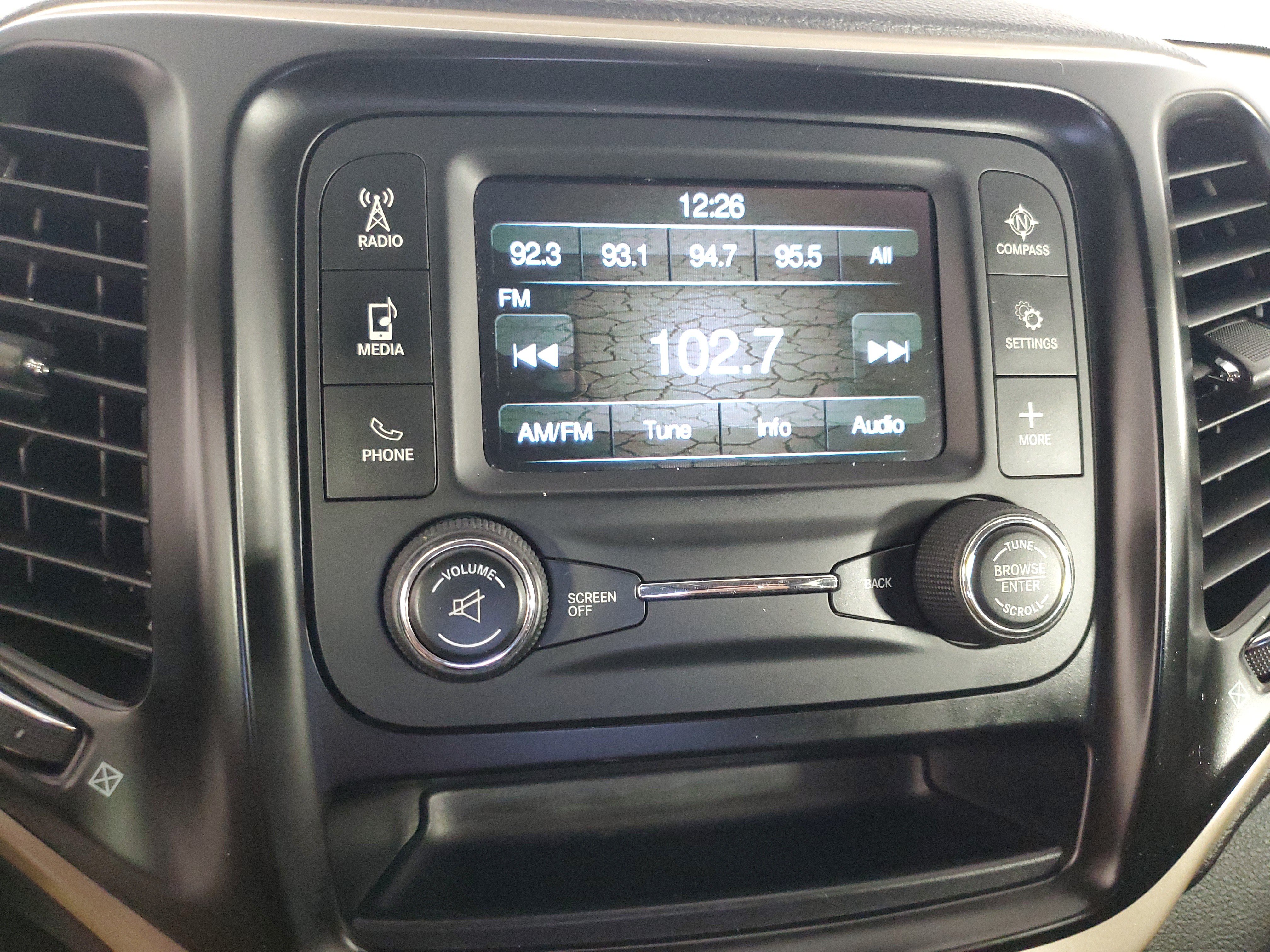 Used 2017 Jeep Cherokee Sport FWD image 20