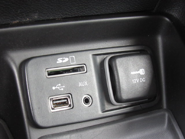 Used 2018 Jeep Cherokee Limited FWD image 29