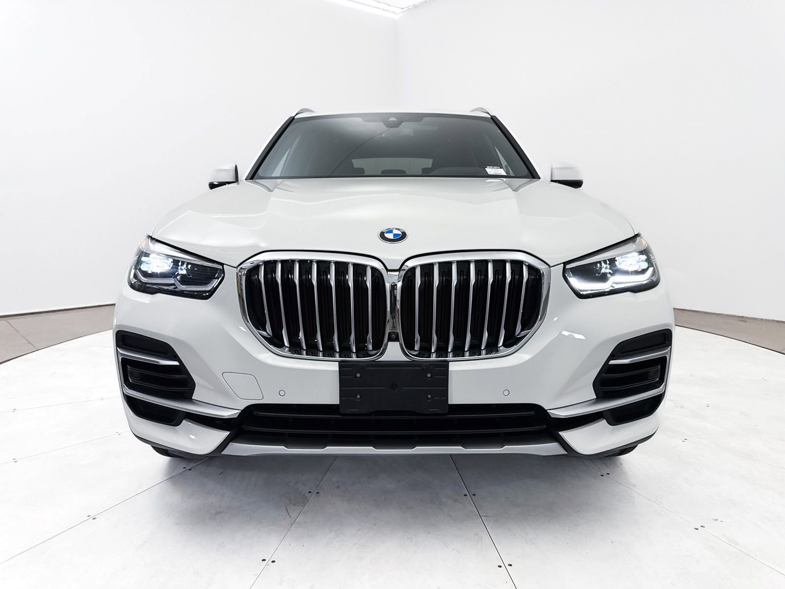 Used 2022 BMW X5 xDrive40i w/ Premium Package AWD/4WD image 15