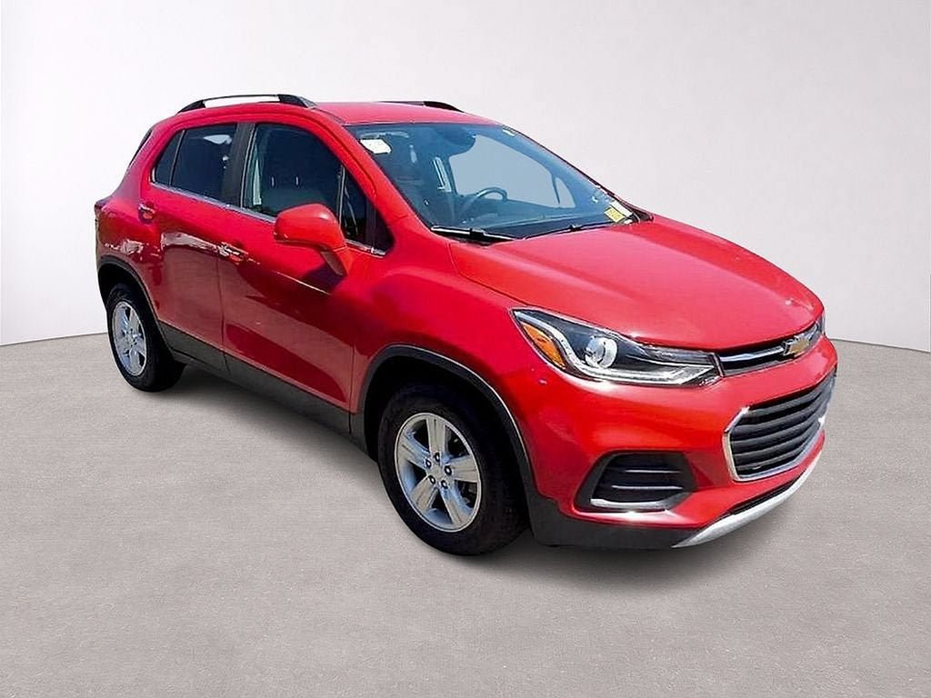 Certified 2018 Chevrolet Trax LT w/ Driver Confidence Package FWD image 2