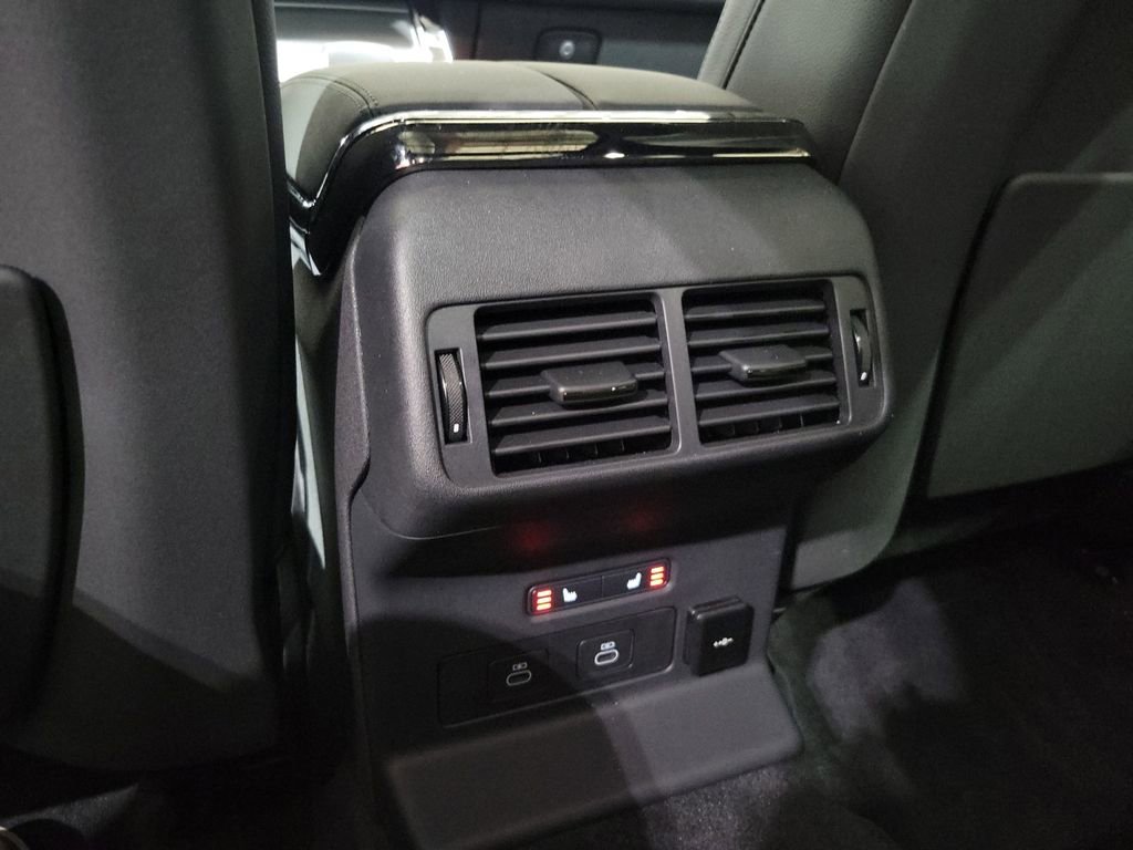 Used 2026 Land Rover Range Rover Velar S AWD/4WD image 23