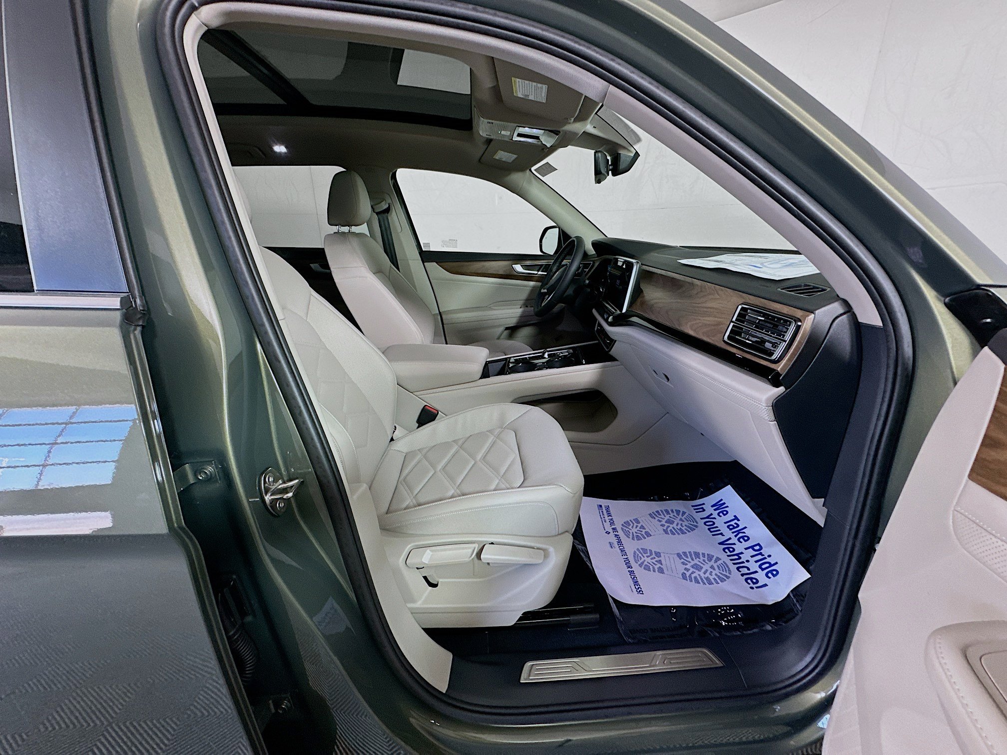 New 2026 Volkswagen Atlas SE AWD/4WD image 28