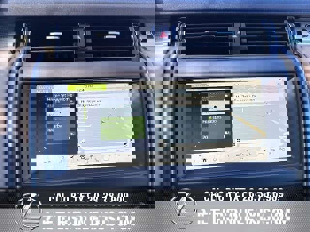 Used 2020 Land Rover Discovery Landmark image 18