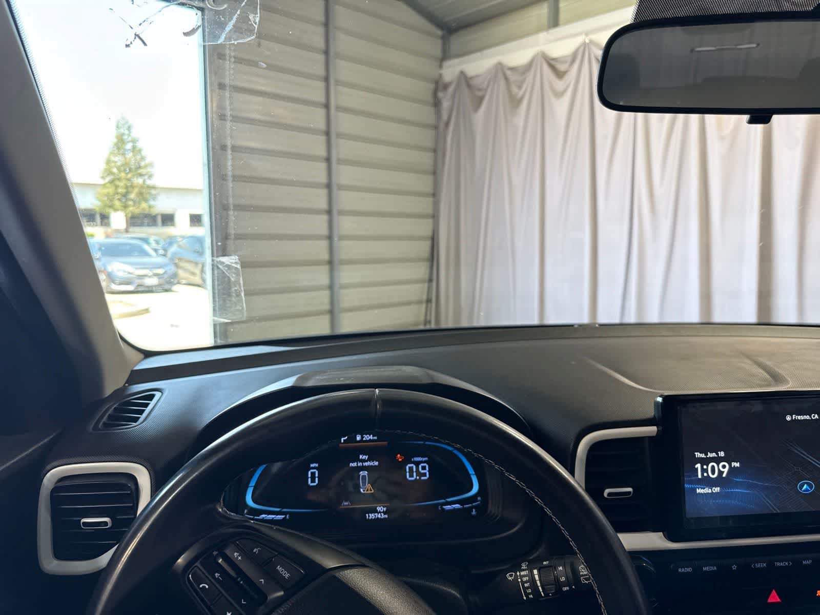 Used 2023 Hyundai Venue Limited FWD image 22