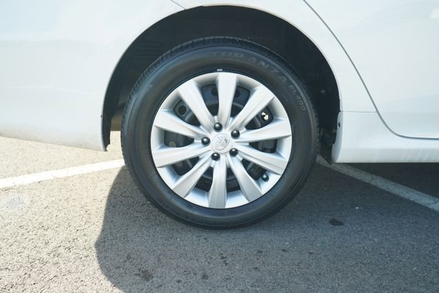 Used 2013 Toyota Corolla LE image 39