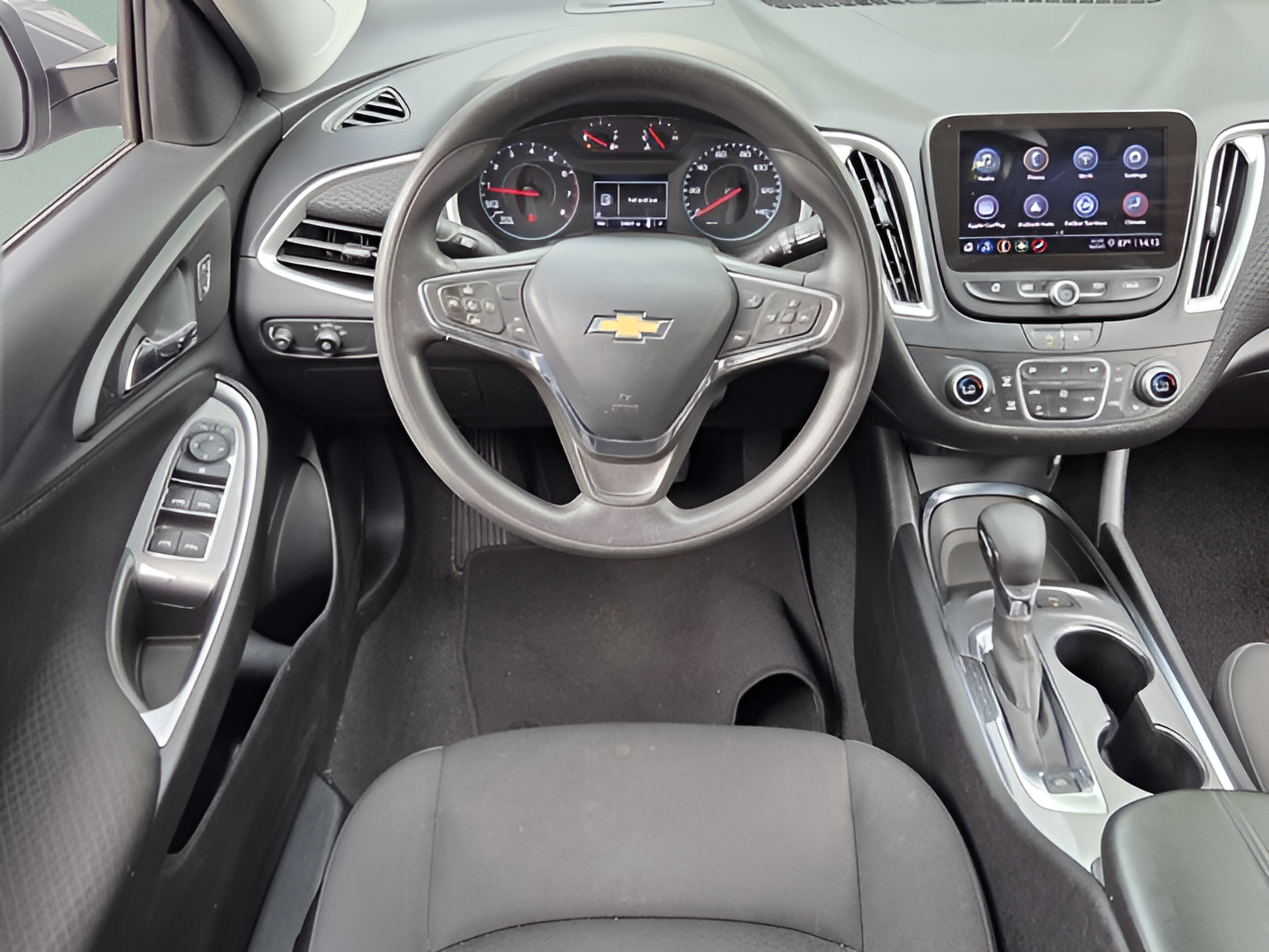 Used 2024 Chevrolet Malibu LT FWD image 10