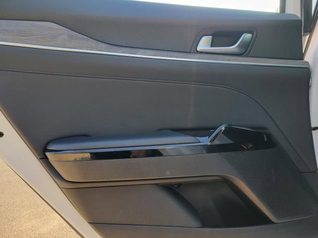 Used 2022 Kia K5 EX image 8