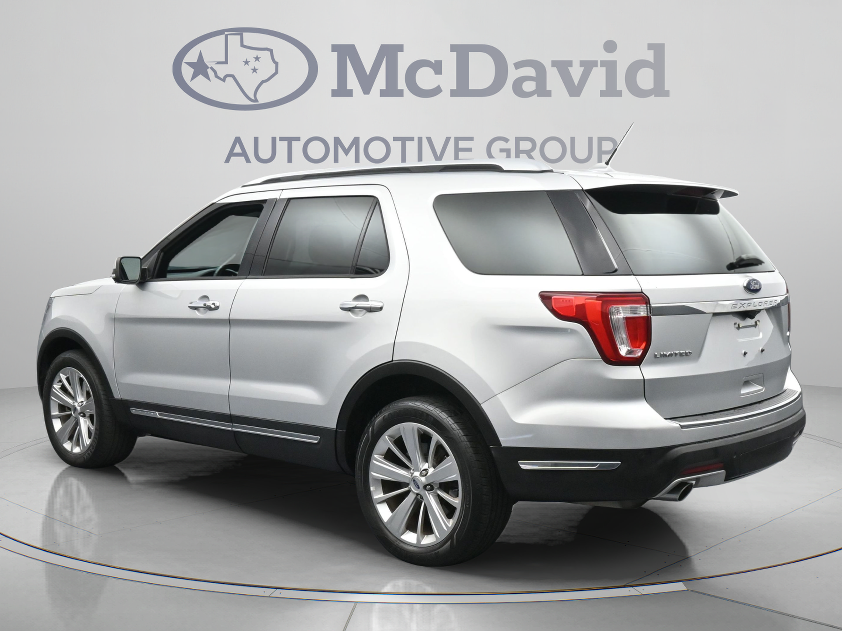 Used 2019 Ford Explorer Limited w/ Class III Trailer Tow Package AWD/4WD image 6