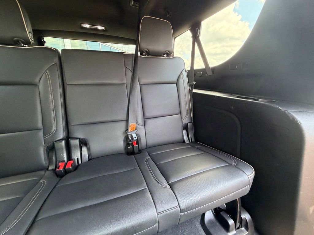 Used 2024 Chevrolet Suburban Premier AWD/4WD image 25
