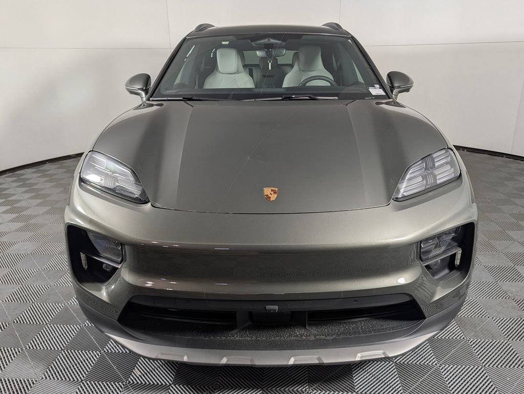 New 2026 Porsche Macan 4S Electric image 11