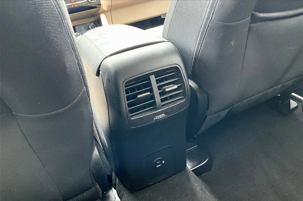 Used 2021 Ford Escape SE image 32