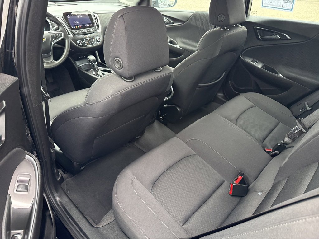 Used 2024 Chevrolet Malibu LT image 18