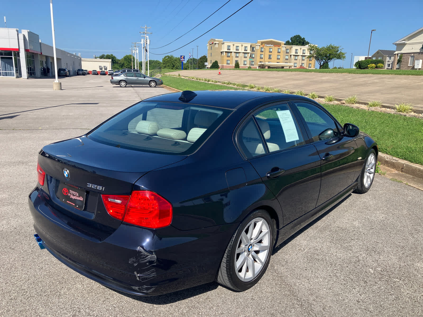 Used 2010 BMW 328i Sedan RWD image 6
