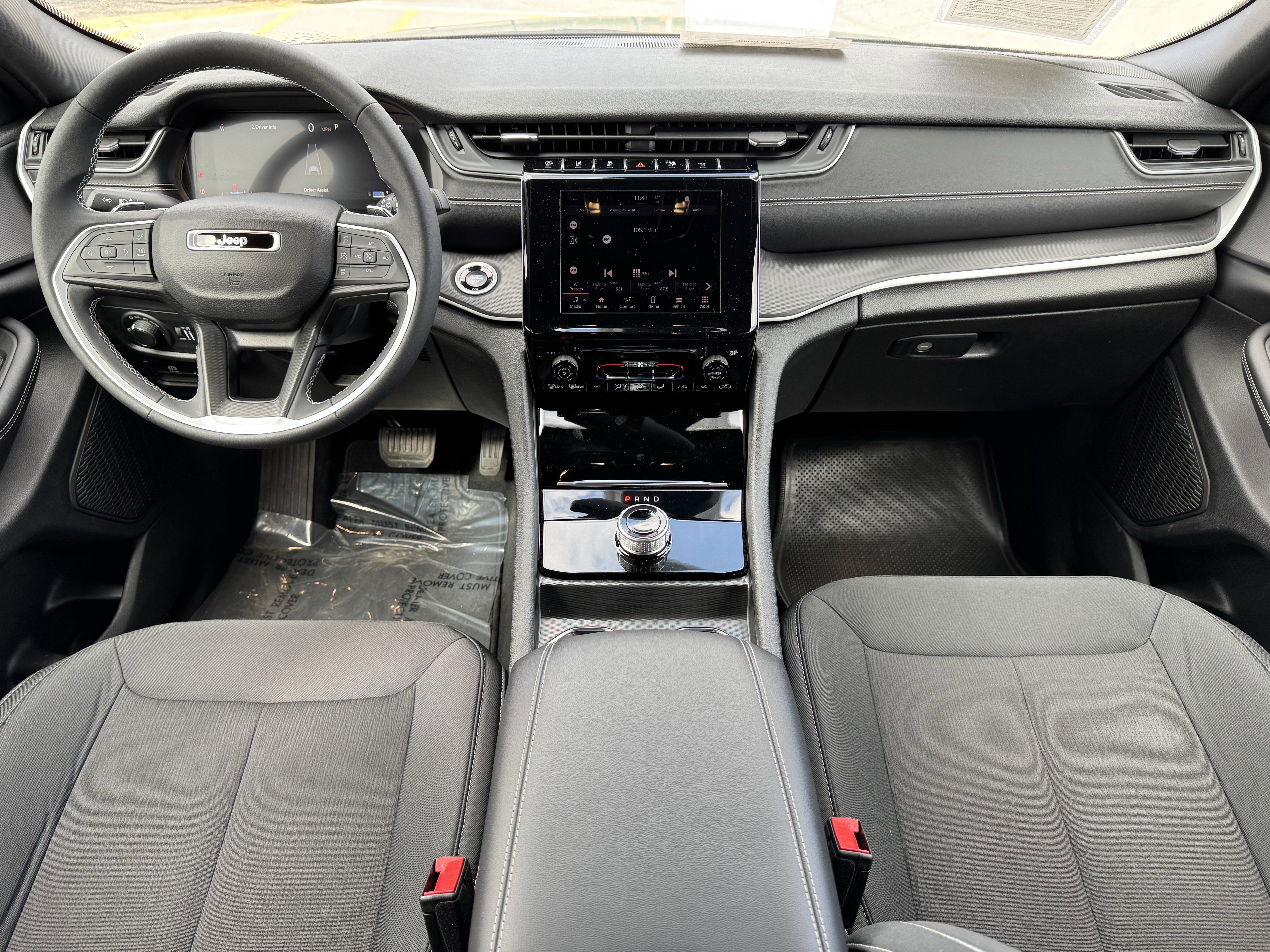 Used 2024 Jeep Grand Cherokee Laredo w/ MOPAR Finishing Package image 21