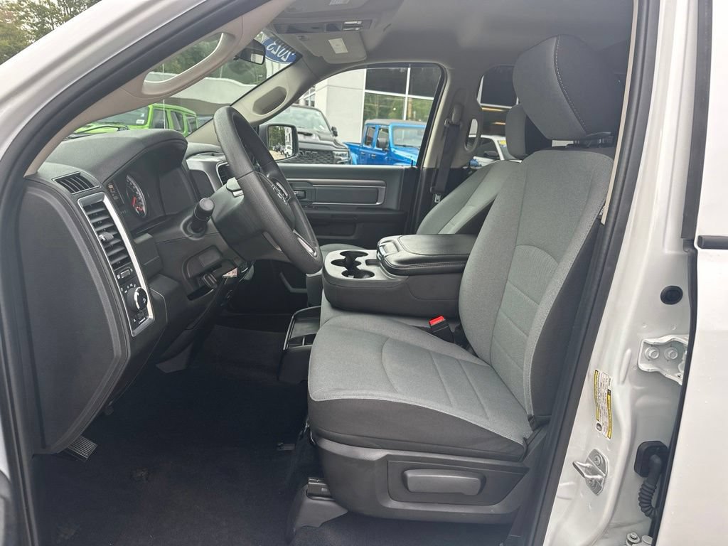 Used 2023 RAM 1500 Classic SLT AWD/4WD image 15