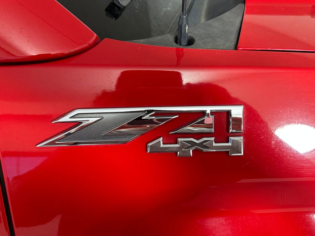 Used 2017 GMC Sierra 2500 SLT w/ Duramax Plus Package image 9