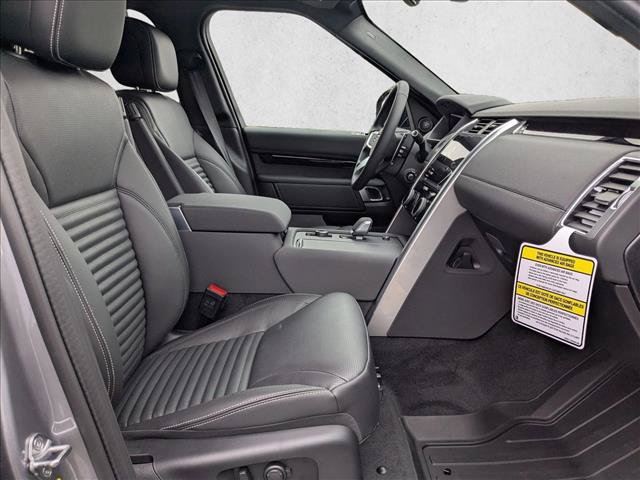 New 2026 Land Rover Discovery S AWD/4WD image 17