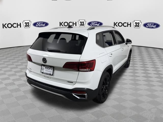 Used 2022 Volkswagen Taos SE w/ IQ.Drive SE Package image 8