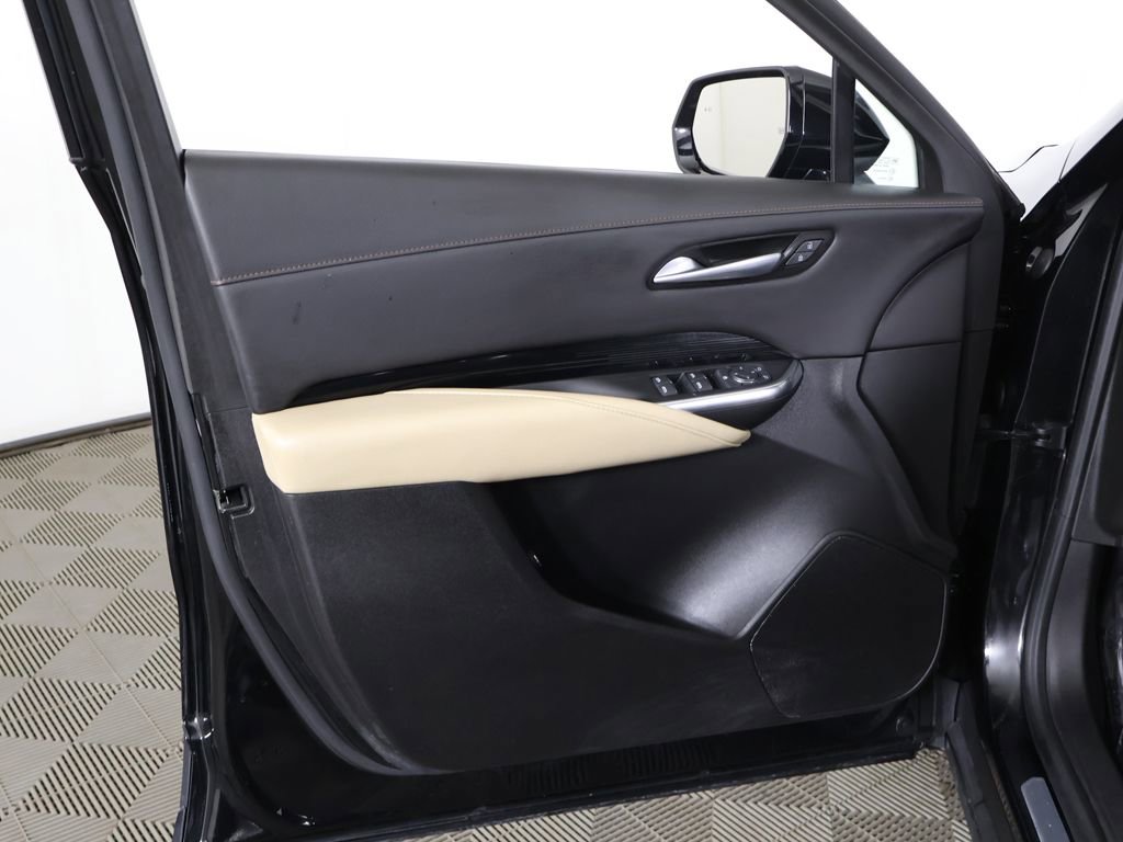 Used 2024 Cadillac XT4 Luxury image 25