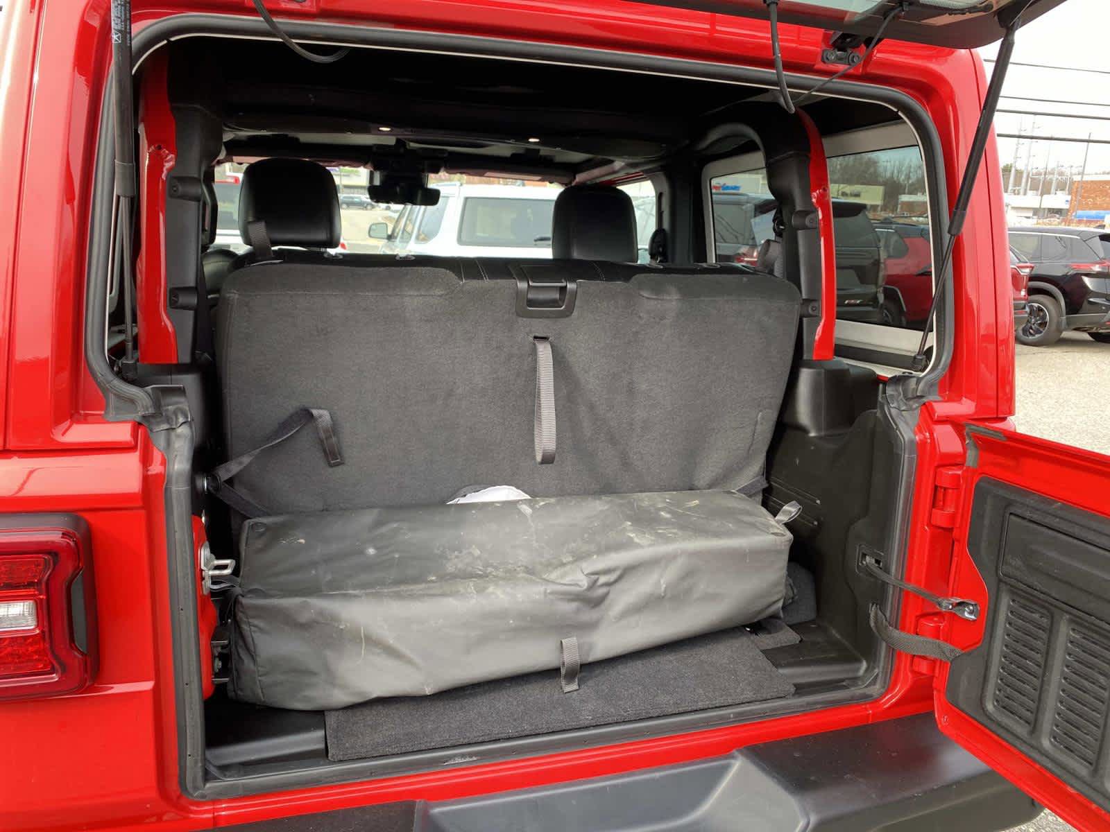 Certified 2024 Jeep Wrangler Rubicon AWD/4WD image 5