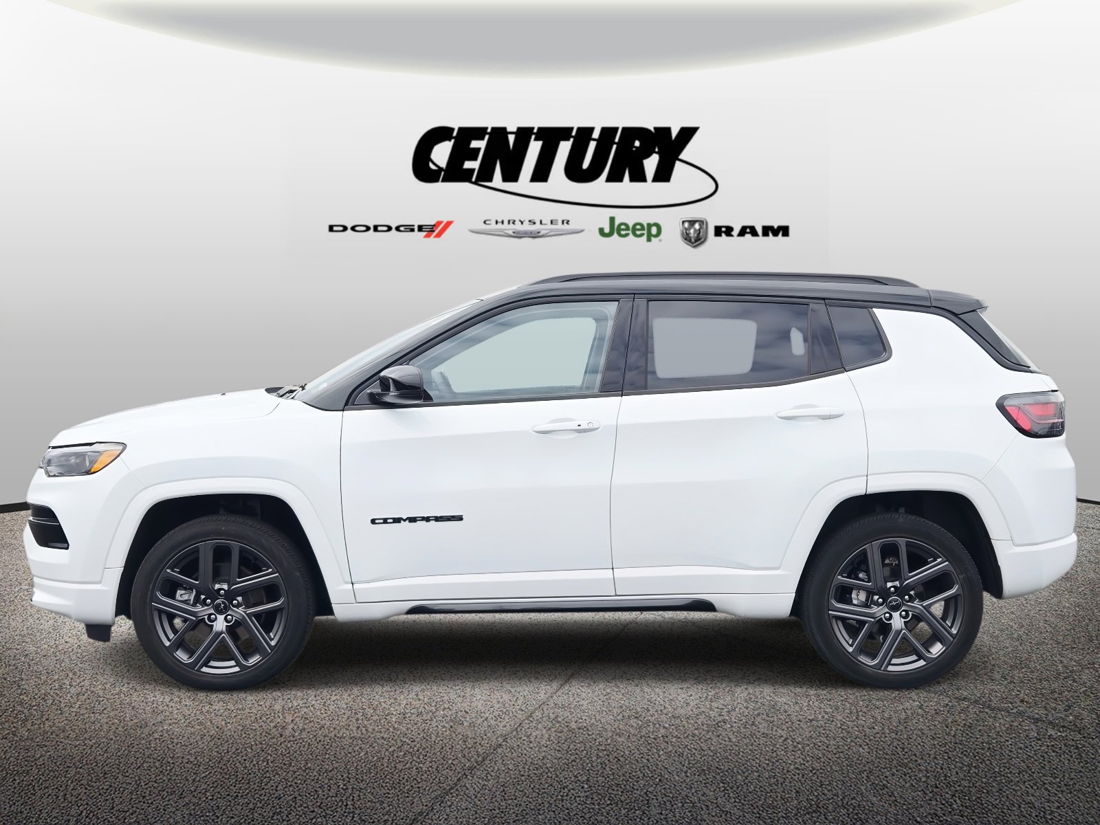 Used 2025 Jeep Compass Limited w/ High Altitude Package image 7