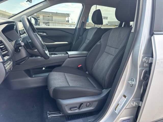 Used 2024 Nissan Rogue SV FWD image 18