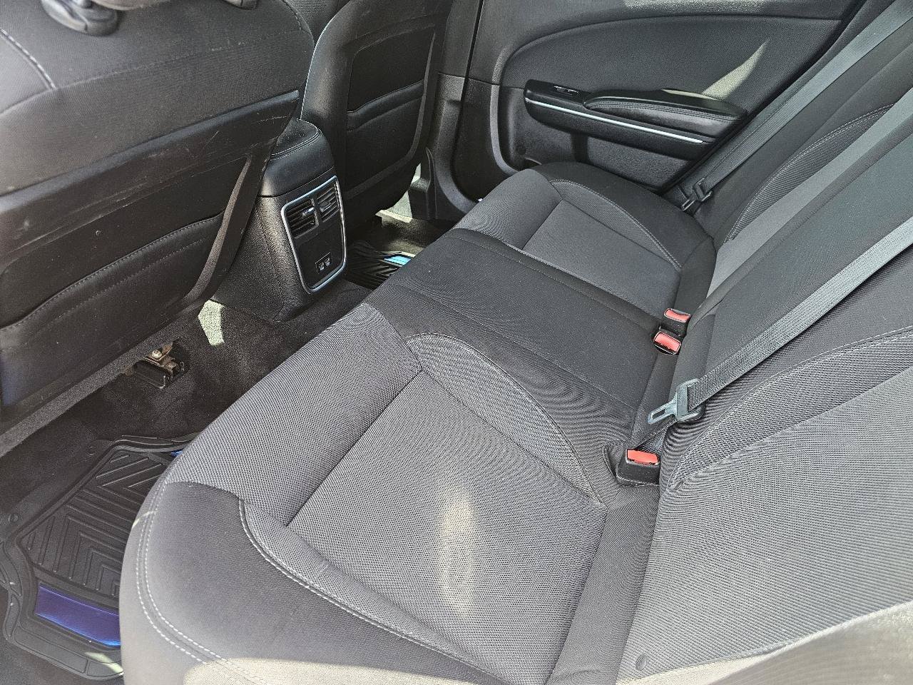 Used 2015 Dodge Charger SE w/ Popular Equipment Group RWD image 24