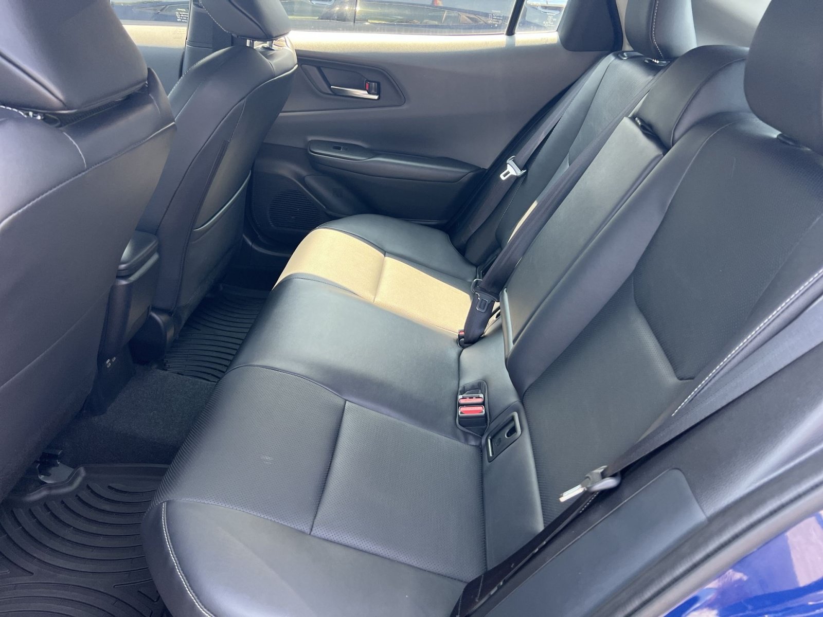 Used 2025 Toyota Prius XLE AWD/4WD image 21