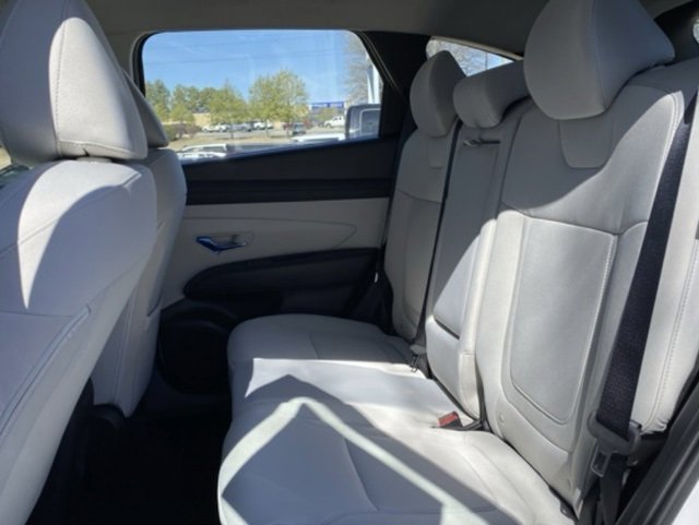 New 2025 Hyundai Tucson SE image 27
