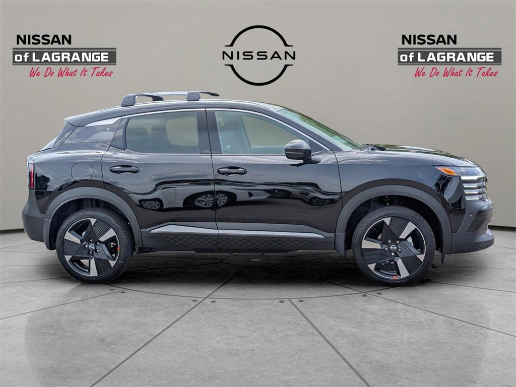 New 2026 Nissan Kicks SR image 4