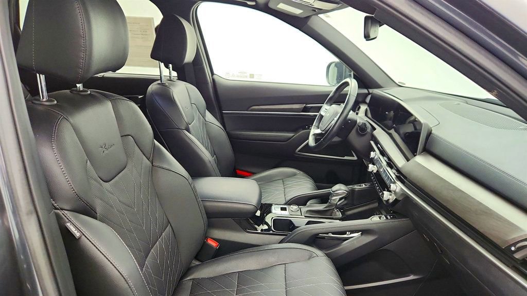Used 2023 Kia Telluride EX X-Line image 24