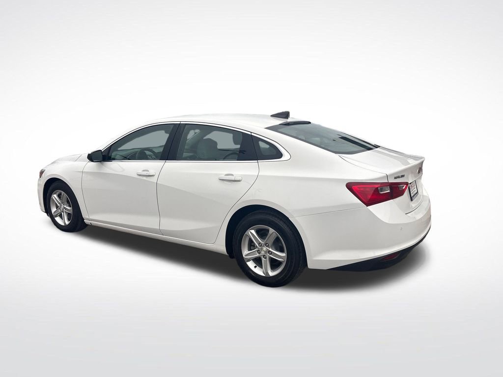 Used 2020 Chevrolet Malibu LS w/ Driver Confidence Package II image 4