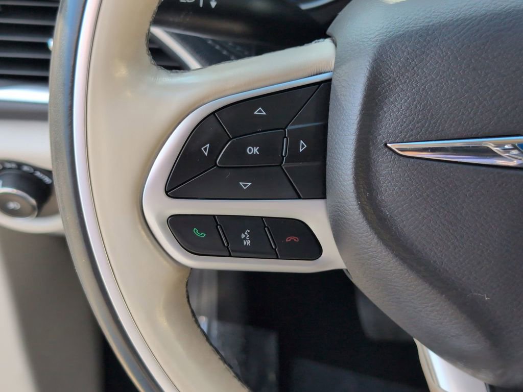 Certified 2018 Chrysler Pacifica Limited w/ Tire & Wheel Group image 17