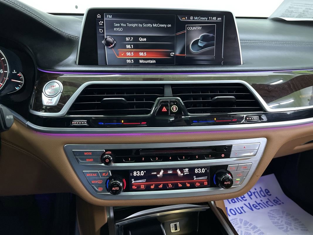 Used 2016 BMW 750i xDrive image 22