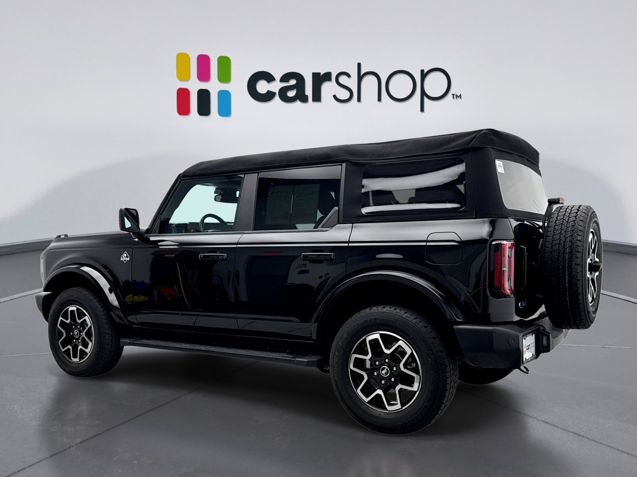 Used 2023 Ford Bronco Outer Banks image 3