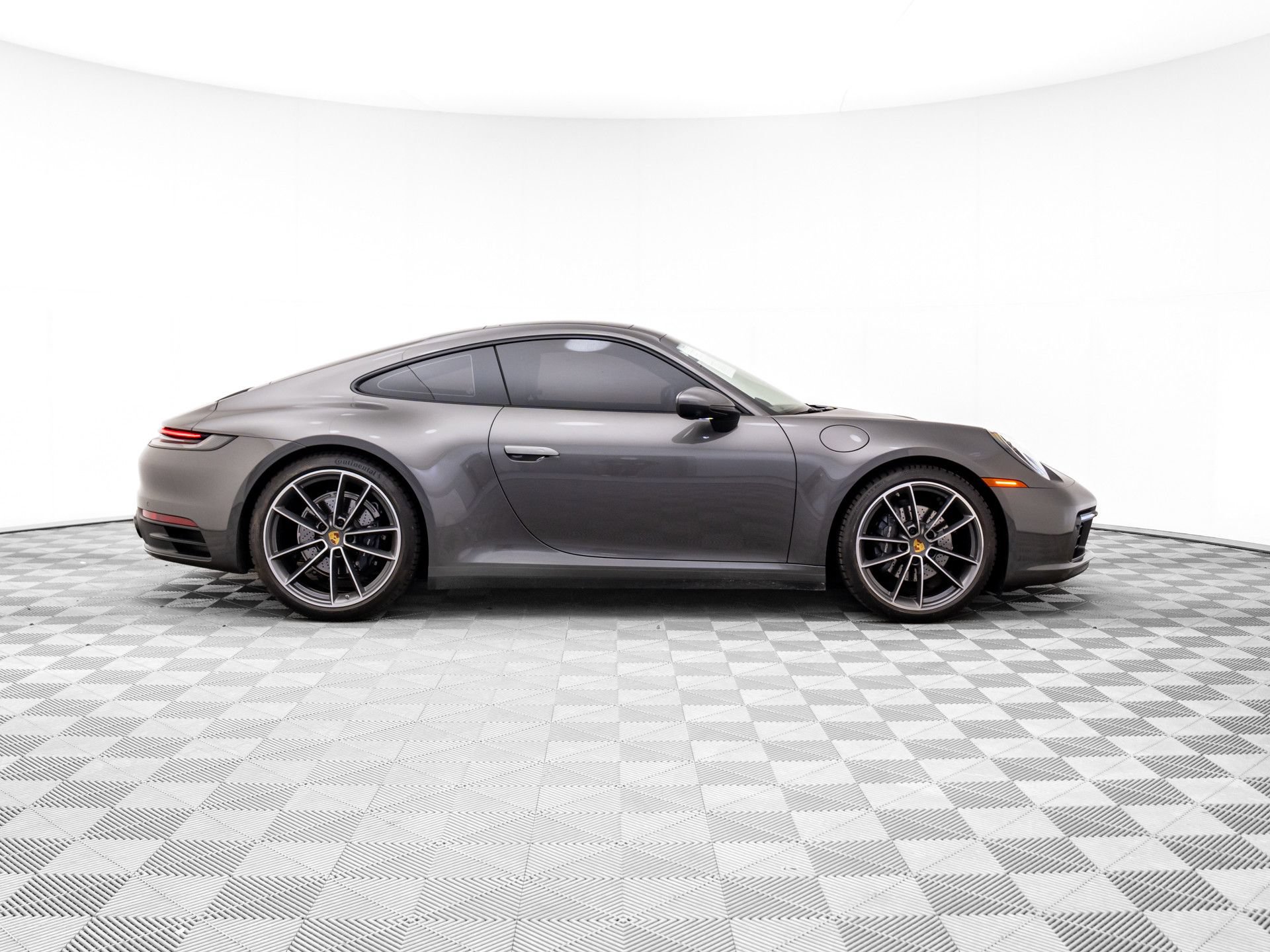 Certified 2024 Porsche 911 Carrera RWD image 8