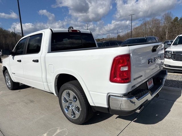 New 2026 RAM 1500 4x4 Crew Cab image 7