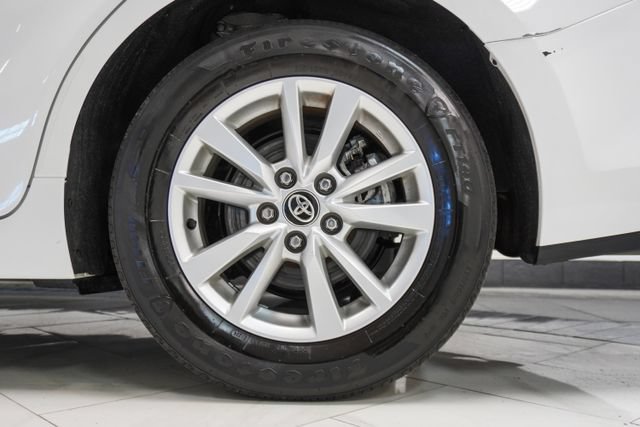Used 2025 Toyota Camry LE FWD image 32