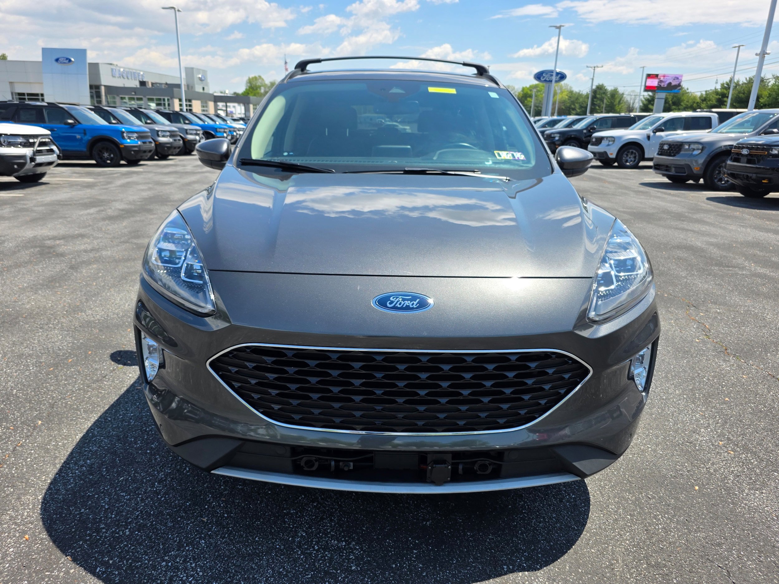 Used 2020 Ford Escape Titanium FWD image 8