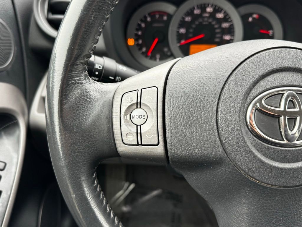 Used 2007 Toyota RAV4 Limited AWD/4WD image 23