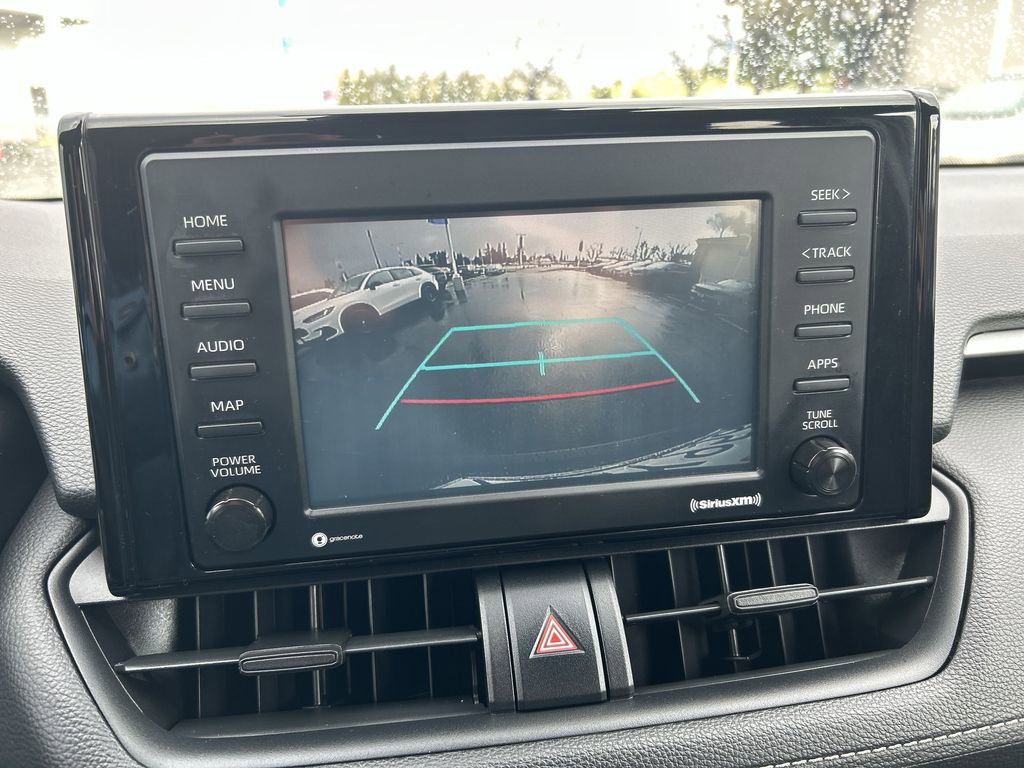 Used 2020 Toyota RAV4 LE image 17