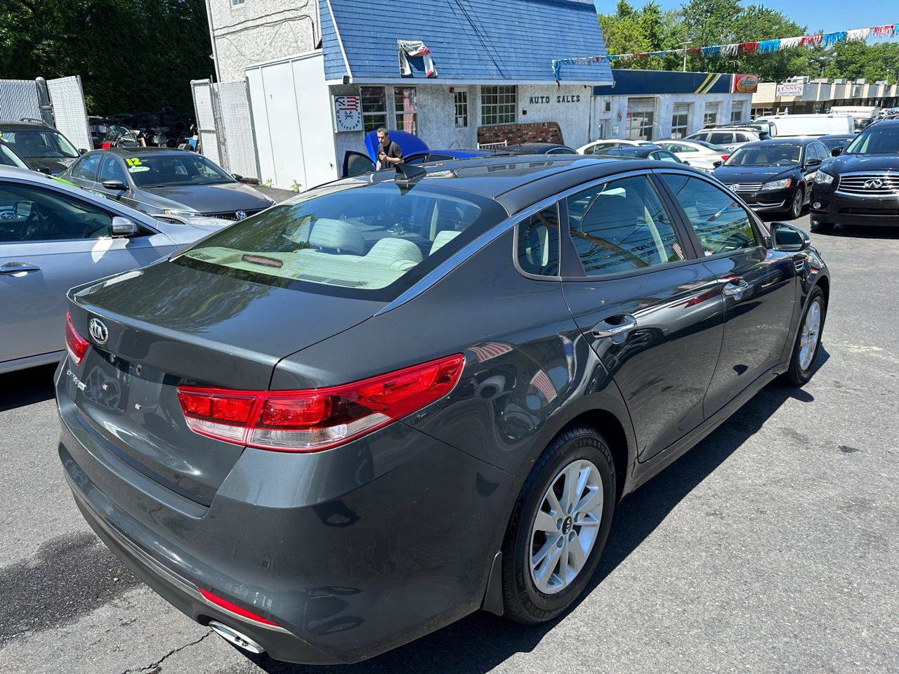 Used 2016 Kia Optima LX FWD image 5