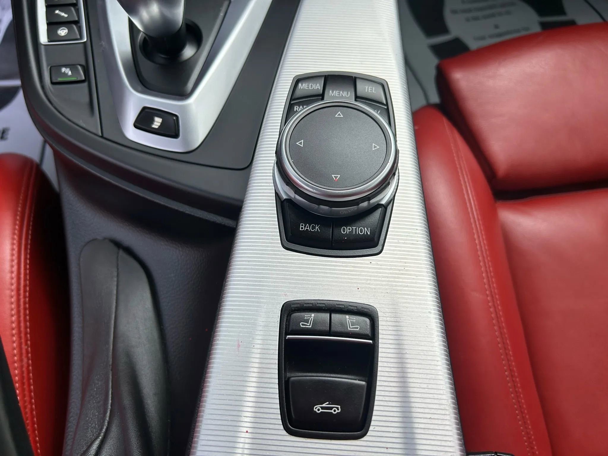 Used 2015 BMW M4 Convertible image 43