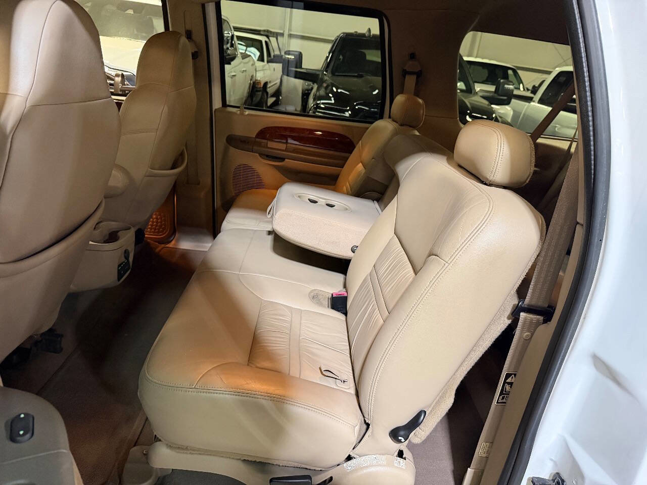 Used 2001 Ford Excursion Limited image 46