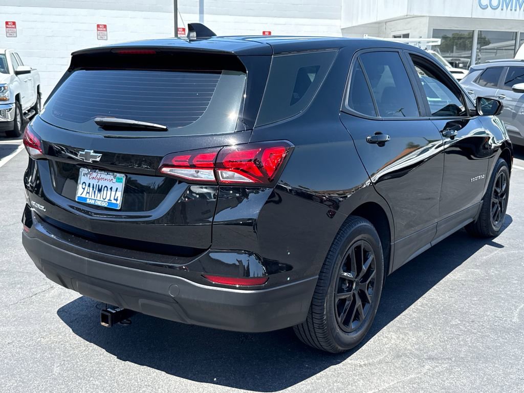 Used 2022 Chevrolet Equinox LS w/ LPO, Cargo Package FWD image 11