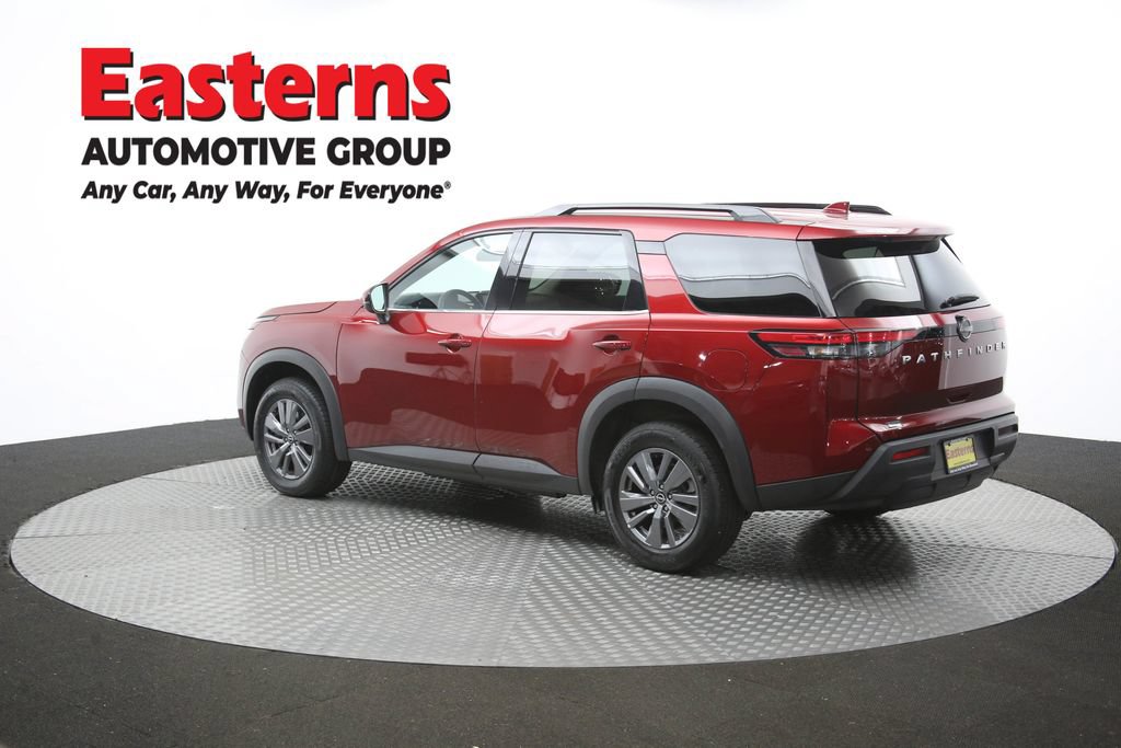 Used 2025 Nissan Pathfinder SV FWD image 63